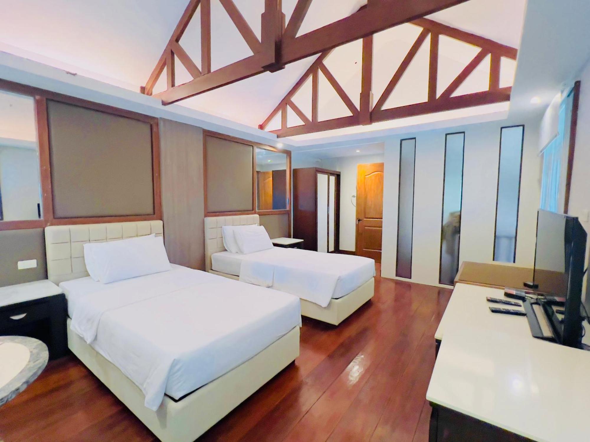 Alam Indah Beach Resort Бусуанга Экстерьер фото
