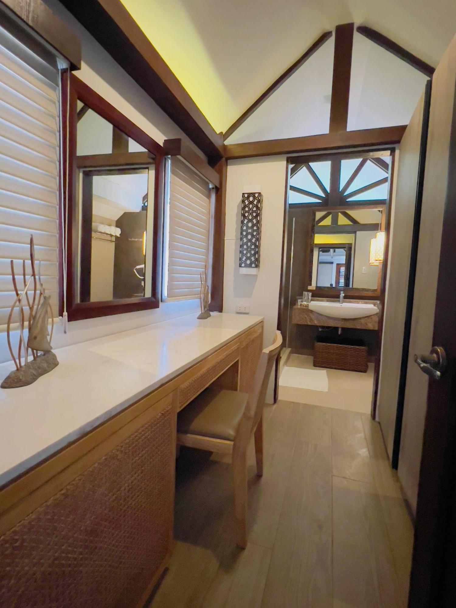 Alam Indah Beach Resort Бусуанга Экстерьер фото