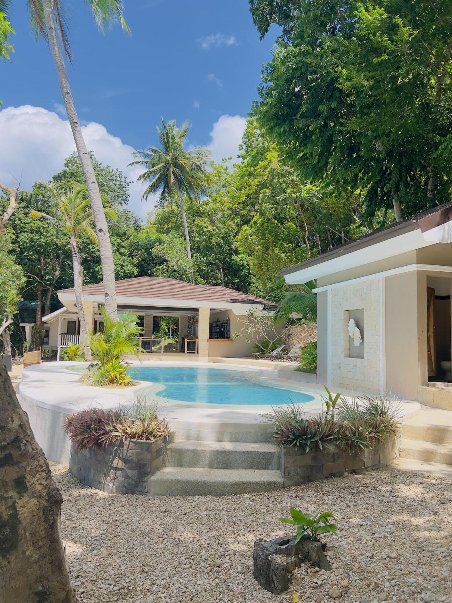 Alam Indah Beach Resort Бусуанга Экстерьер фото