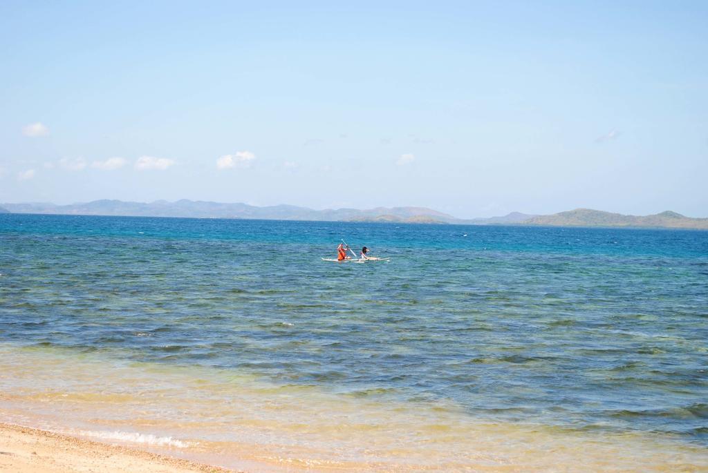 Alam Indah Beach Resort Бусуанга Экстерьер фото