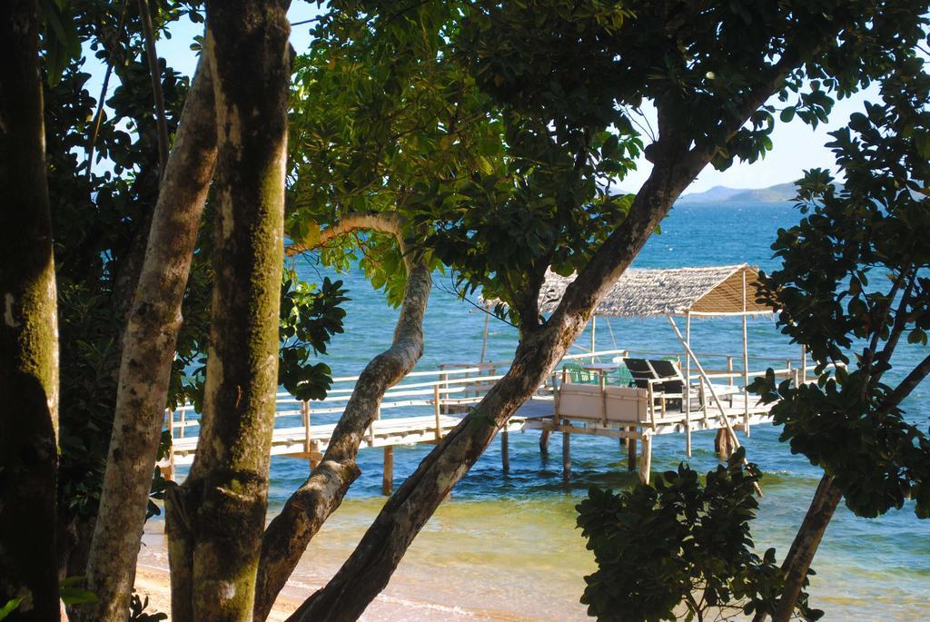 Alam Indah Beach Resort Бусуанга Экстерьер фото